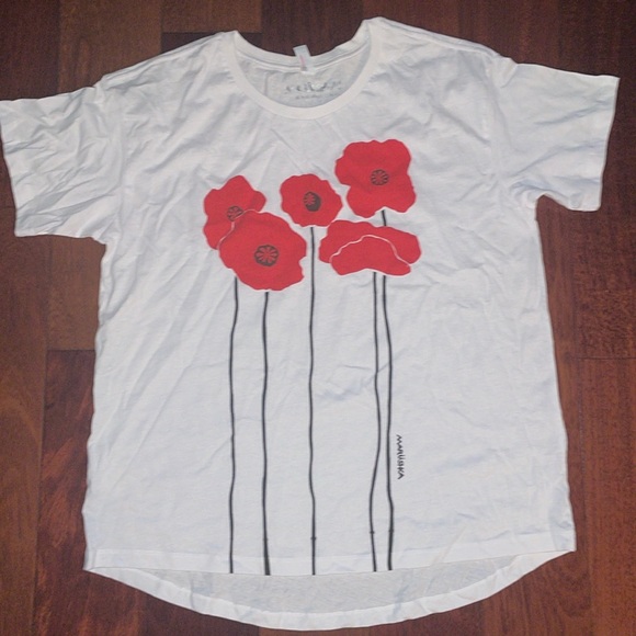 Marushka Hand Printed Red Poppies White T Shirt short Sleeve Crewneck Large - Picture 1 of 6